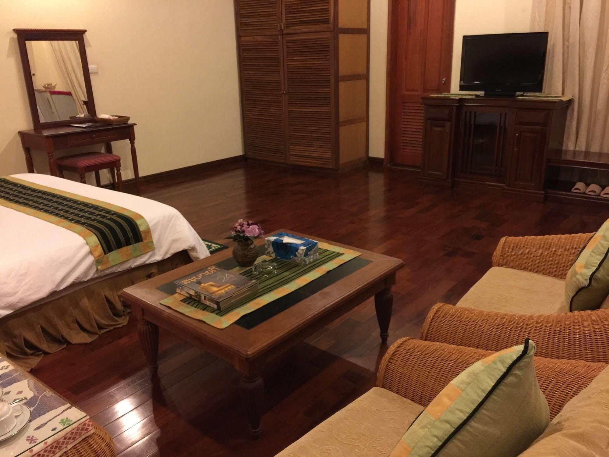Champasak Palace Hotel Pakse Εξωτερικό φωτογραφία