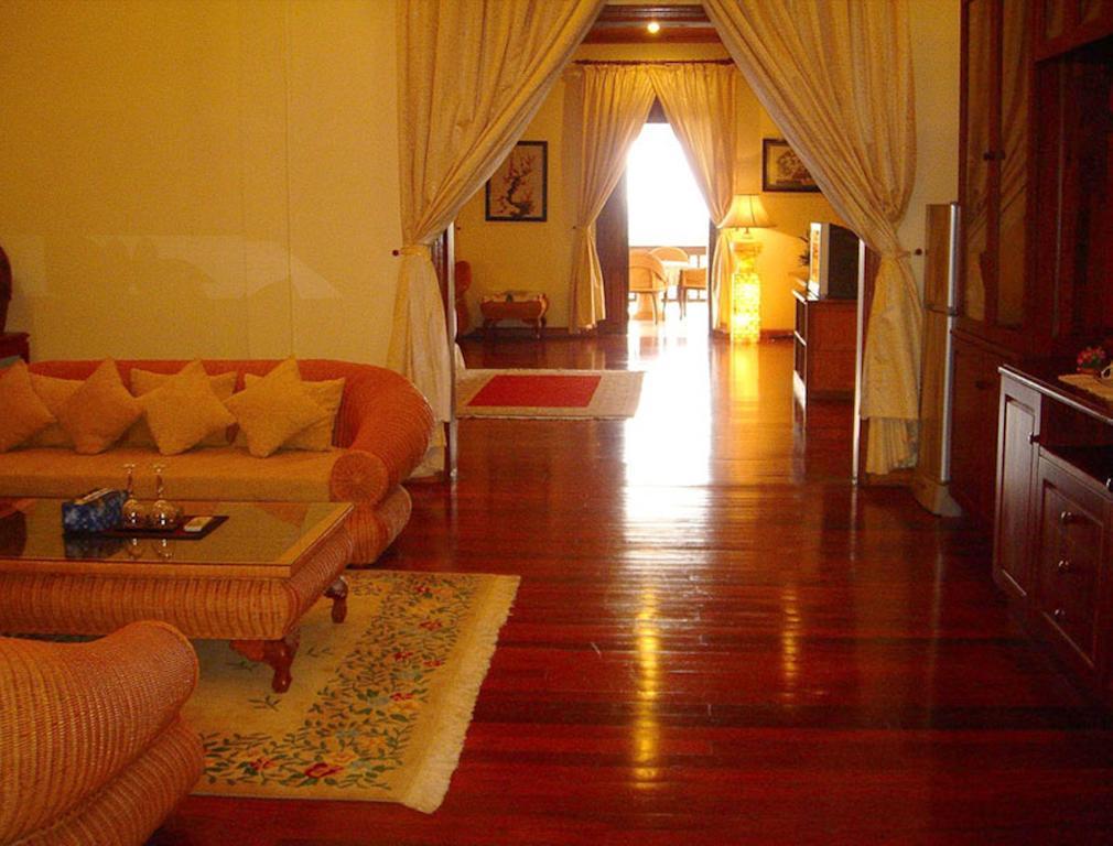 Champasak Palace Hotel Pakse Εξωτερικό φωτογραφία